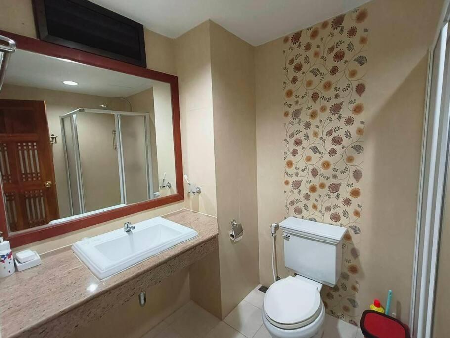 Baan Klang Condo In Central HHQ Eksteriør bilde