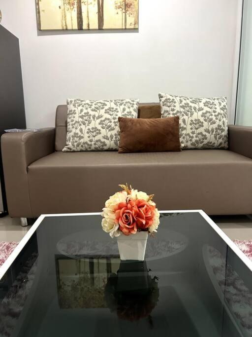 Baan Klang Condo In Central HHQ Eksteriør bilde